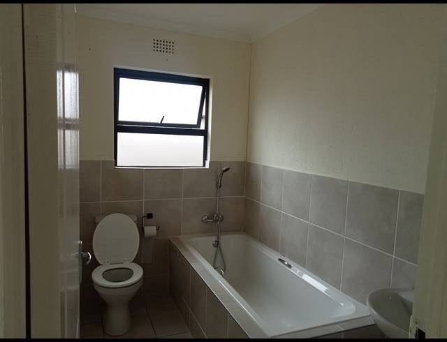 3 BEDROOM HOUSE FOR SALE IN RIVERSDALE